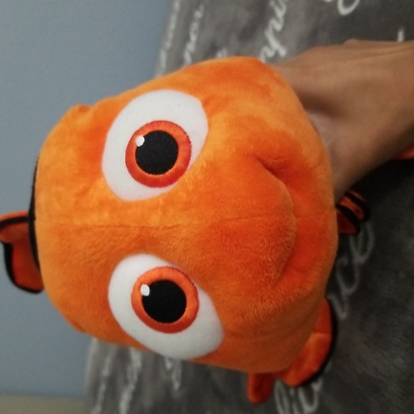 Disney Pixar "FINDING NEMO" 18" Nemo Plush EUC - Picture 6 of 6